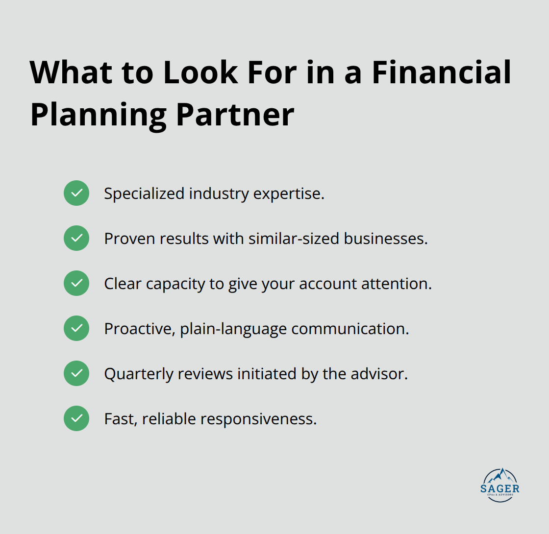 Checkmark list of six criteria for choosing a financial planning advisor - SMEs financial planning services